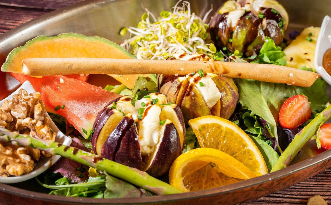 Salat mit frischen Feigen Salat mit frischen Feigen